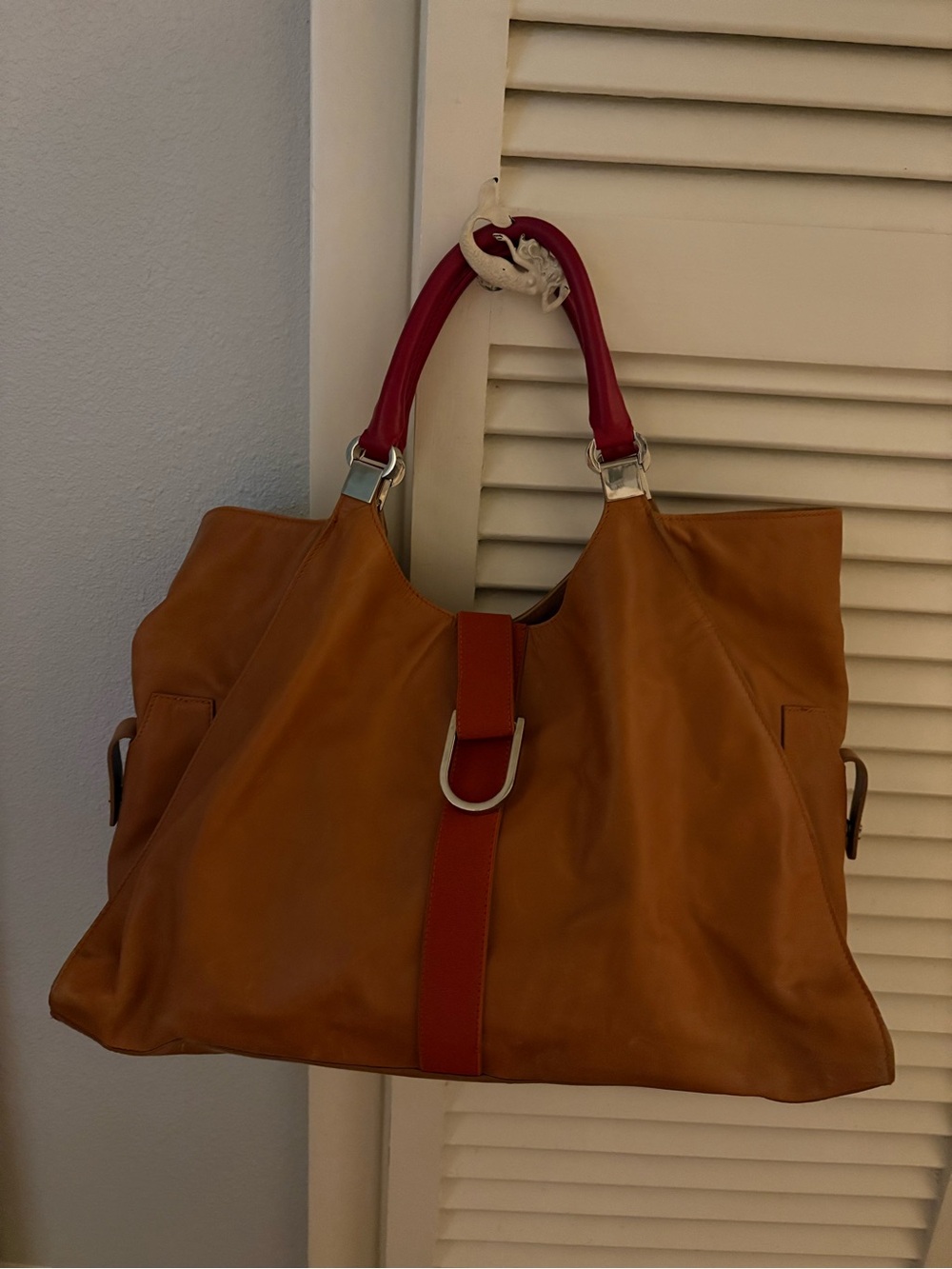 Mauve Brown Leather Shoulder Tote with Red Accents